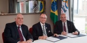 Tony von Ondarza (PAHF President), Dr Carlos Nuzman (Brazilian Olympic Committee President) and Leandro Negre (FIH President) 