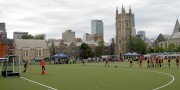 Las nuevas canchas están emplazadas en el corazón del majestuoso campus de la Universidad de Toronto