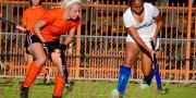 Lyneishka Leon (in white=Athletics HC) - Leticia Freaney (in orange=Caguas HC)