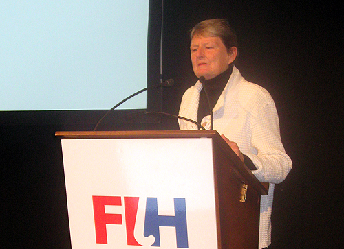 Sue Neill (Canada) presenting at the Forum