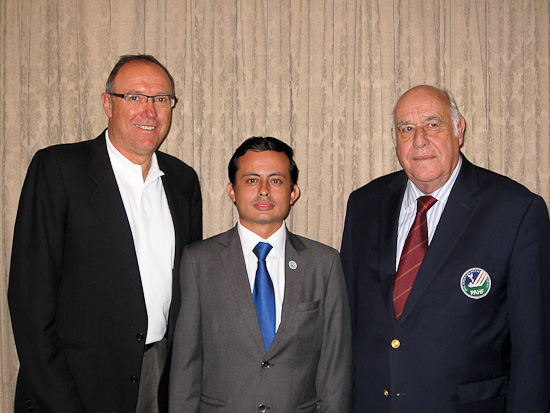 Aaron Sher (PAHF), Pablo Reyes Villatoro (President, Hockey Association of Guatemala), Antonio von Ondarza (PAHF)