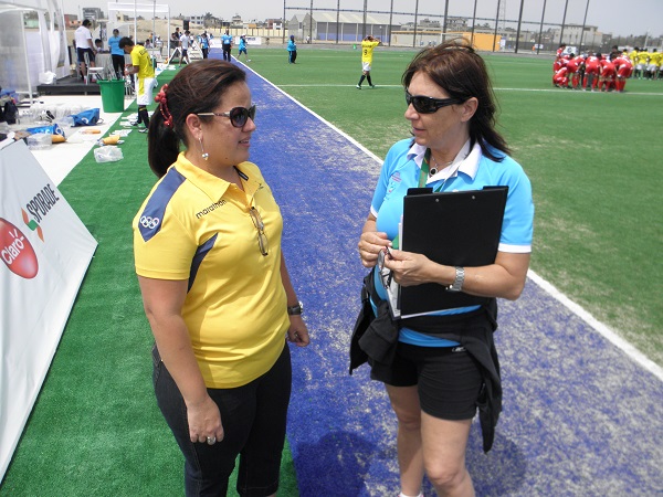 Johana Moran Jefe de Equipo de Ecuador junto Laura Macchiotti PAHF