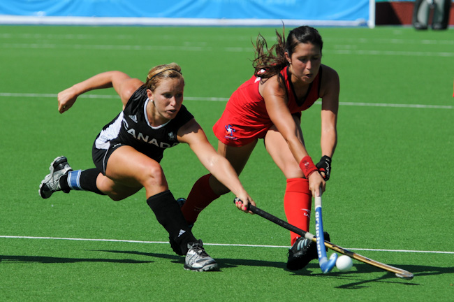 2011 Pan American Games, Guadalajara - Bronze medal match Chile vs. Canada - katie Baker (CAN) and Javiera Villagra (CHI)