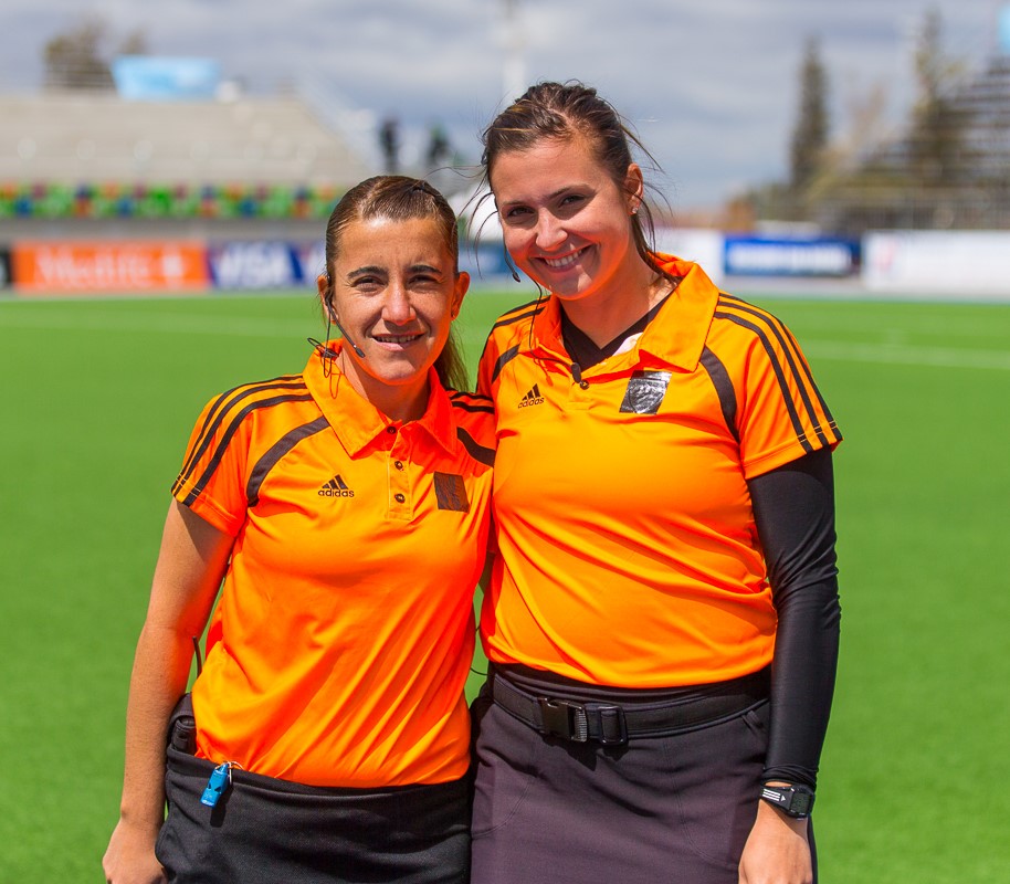 Lelia Sacre (Canadá, derecha) con Maricel Sánchez (Argentina) - Copa Panamericana 2013, Mendoza